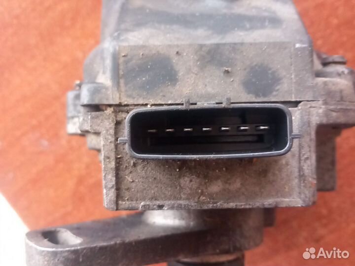 Nissan cube z11 трамблёр