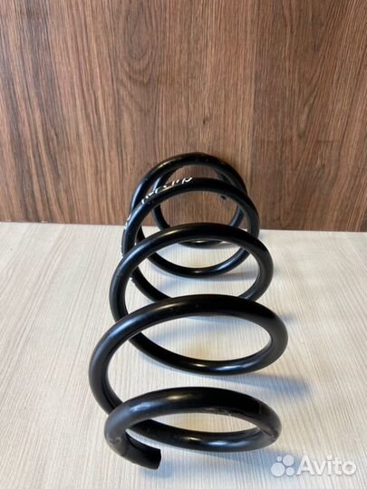 Пружина передняя Volkswagen Passat B6 BSE 1 2008