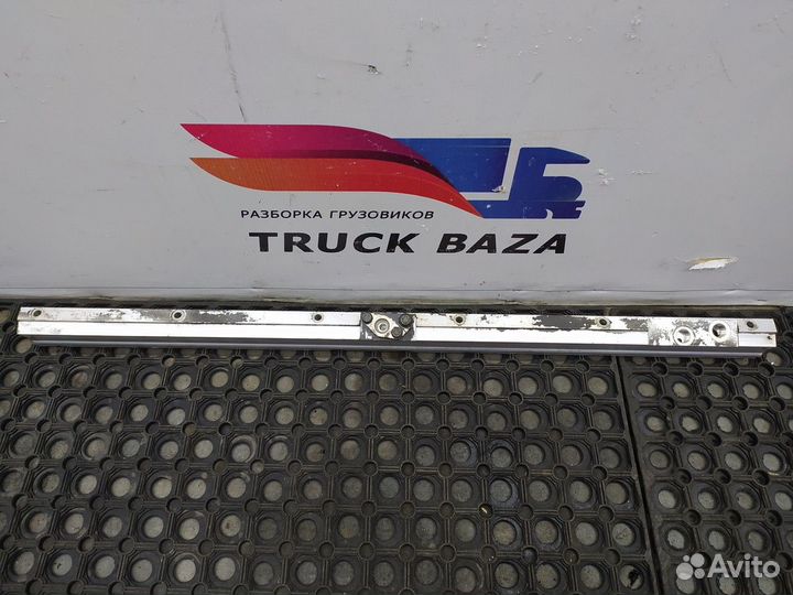 1915948 Рейка топливная