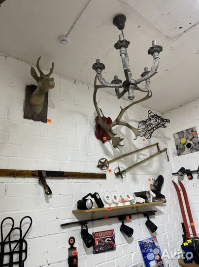 Предметы интерьера на стену