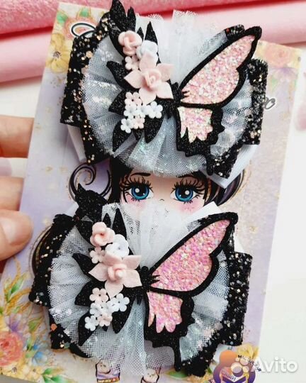 Бантики с цветочными бабочками ручной работы