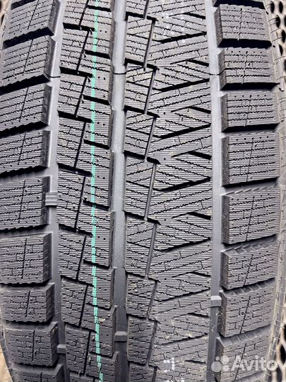 Kapsen SnowShoes AW33 285/60 R18 139T