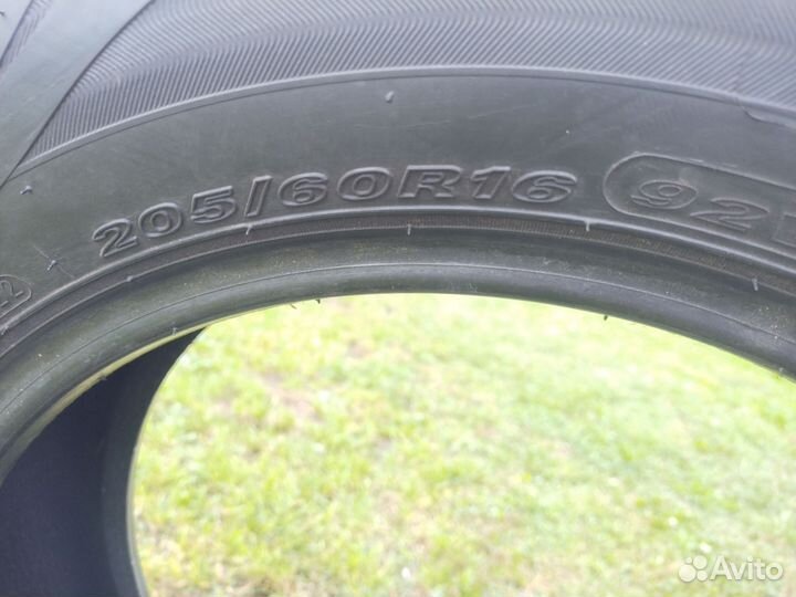 Roadstone Eurovis HP02 205/60 R16