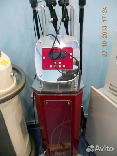 Косметологический аппарат RF-лифтинга и кавитации