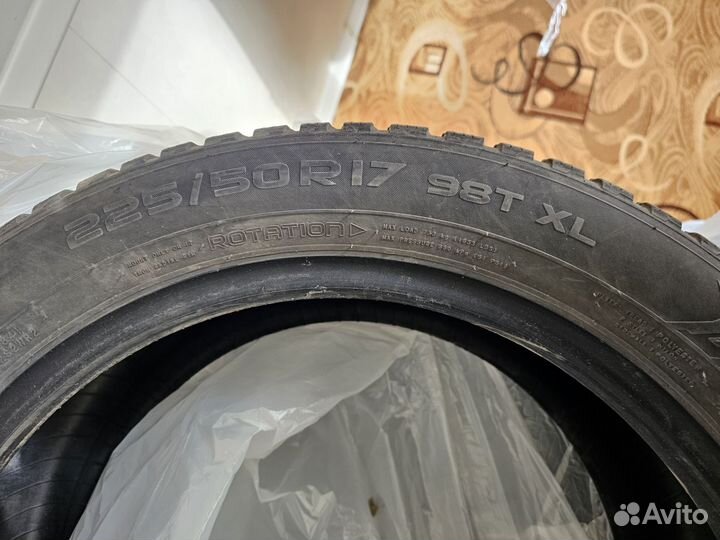 Nokian Tyres Hakkapeliitta 8 225/50 R17 98T