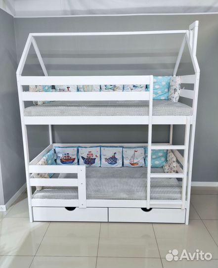 Кровать детская Двухъярусная