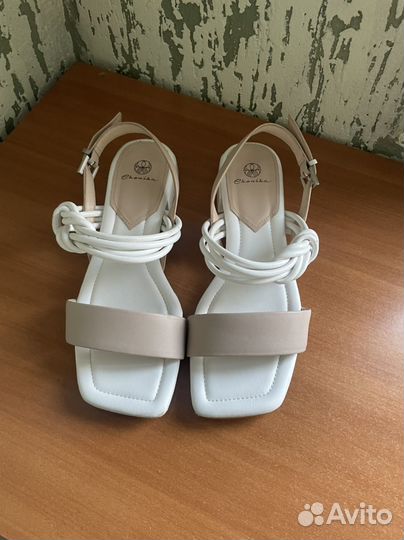 Босоножки женские 36 размер бу