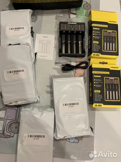 З/У для аккумуляторная батарейка lii 402 -4 слота