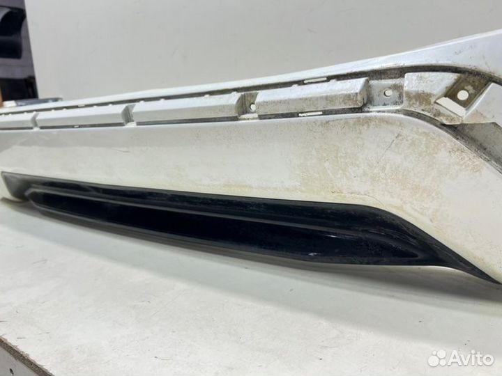 Накладка бампера передняя Toyota Land Cruiser 200