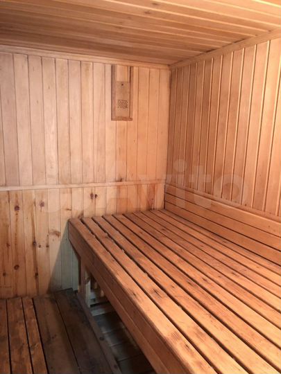 Коттедж 100 м² на участке 8 сот.