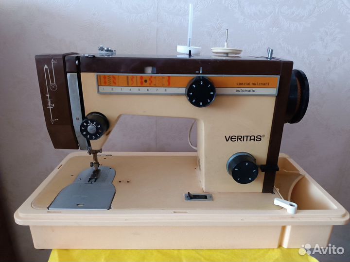 Швейная машина Veritas