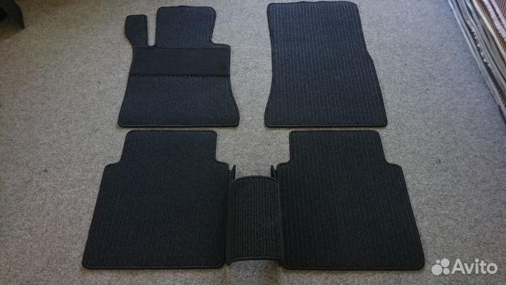 Оригинальные коврики для Mercedes Benz W126