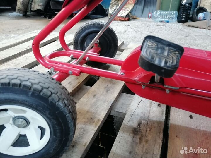 Детский автомобиль kettcar