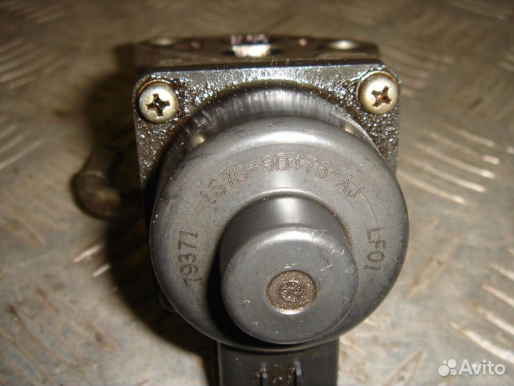 Клапан рециркуляции газов (егр) ford focus II 2004