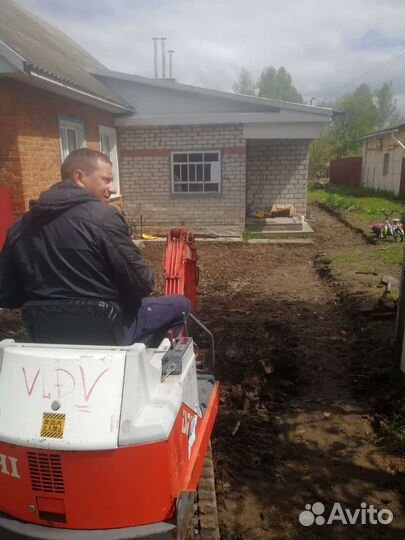 Услуги миниэкскаватора