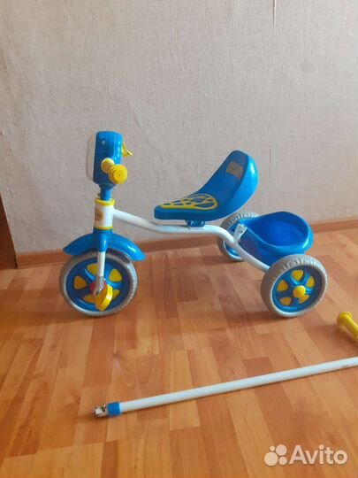 Детский трехколесный велосипед