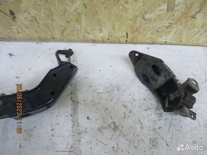 Подушка опора двигателя Дэу Нексия 150 1,6 F16D3