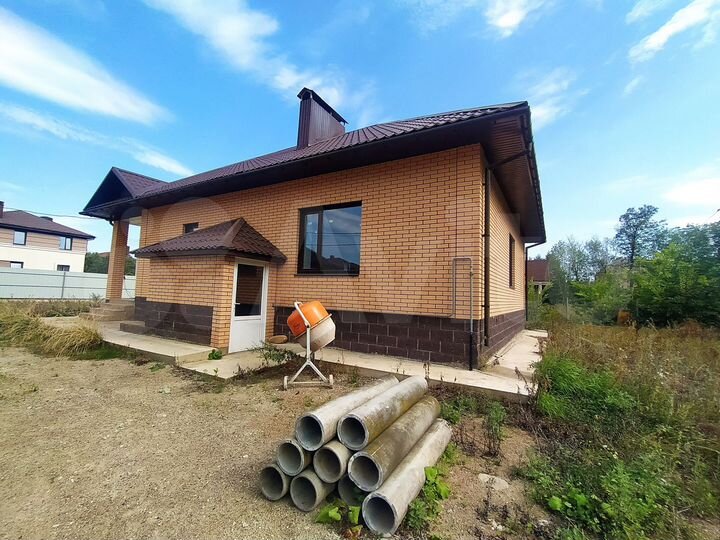 Дом 224,8 м² на участке 8 сот.