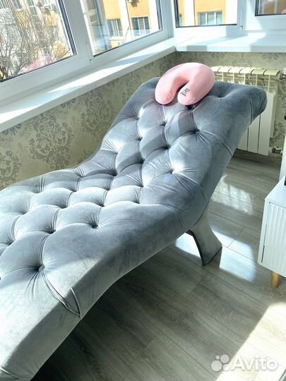 Анатомическая кушетка для наращивания ресниц