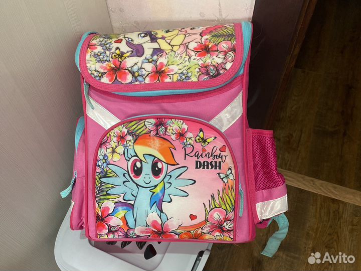 Школьный рюкзак