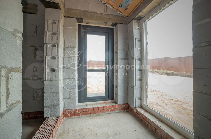 Коттедж 244 м² на участке 13 сот.