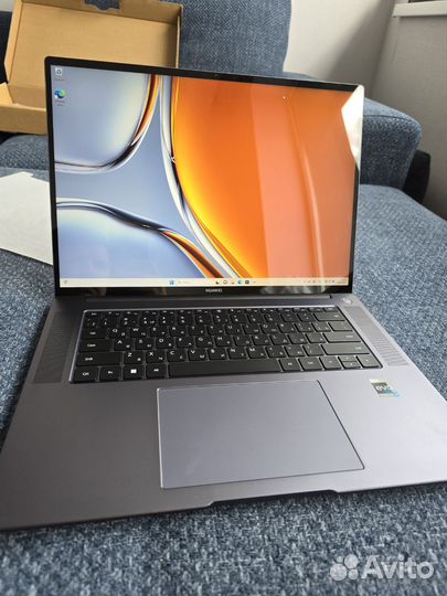 Ноутбук Huawei matebook d16s
