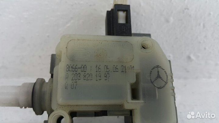 Активатор замка Mercedes-Benz C-Klasse W203 OM646