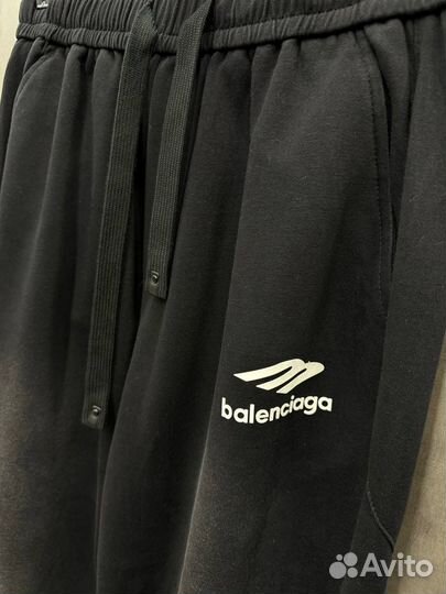 Штаны Balenciaga