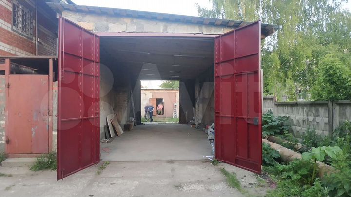 Гараж, > 30 м²