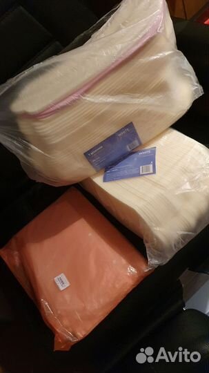 Одноразовые полотенца и тапочки для педикюра