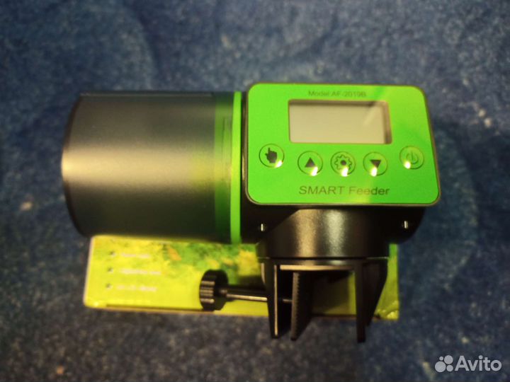 Автоматическая кормушка для аквариума