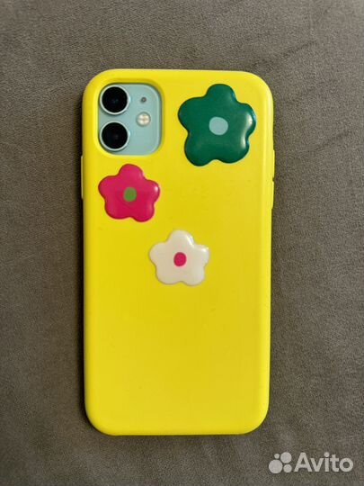 Чехлы для iPhone 11