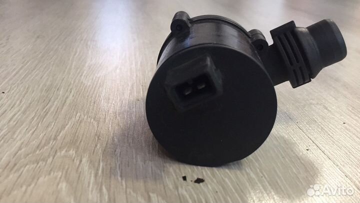 Помпа дополнительная Bmw X5 E53