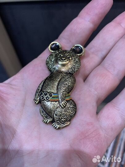 Значок Олимпийский мишка 6.5 см редкий