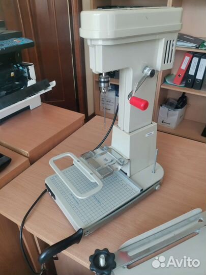 Станок для архивного переплёта Yunger M268