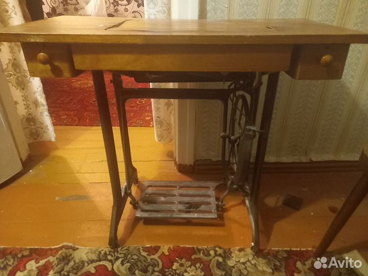 Швейная машина Подольск ручная