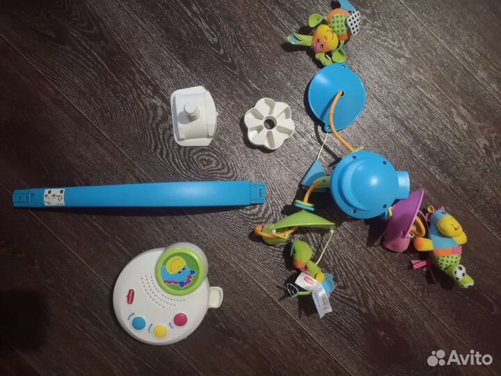 Мобиль на кроватку tiny love