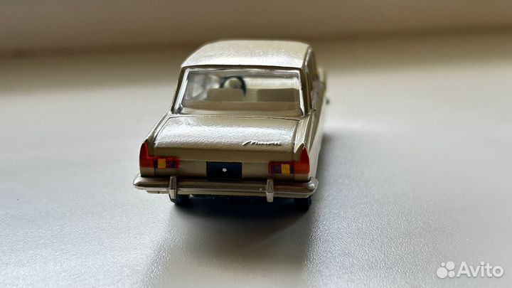 Модель автомобиля Москвич 408 СССР