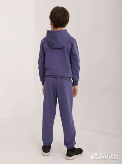 Костюм детский спортивныйновый 122 размер