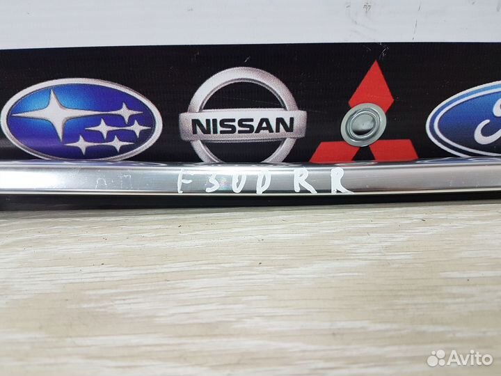 Молдинг стекла задний правый BMW 3-Series F30