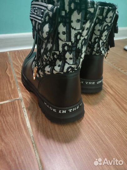 Ботинки dior на девочку