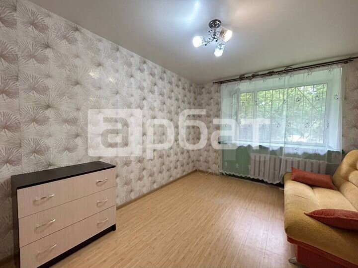 Комната 14 м² в 1-к., 1/5 эт.