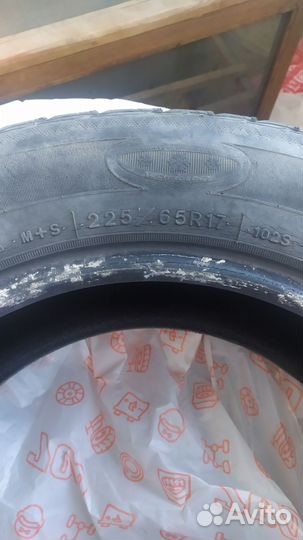 Goodyear UltraGrip Ice 225/65 R17