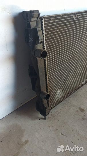 Радиатор двс Renault Scenic 1.5 K9K734 2008