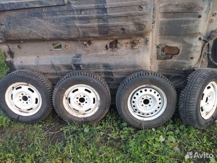 Security AW414 17.5/70 R13 19L