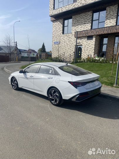 Hyundai Elantra 1.5 CVT, 2024, 40 км