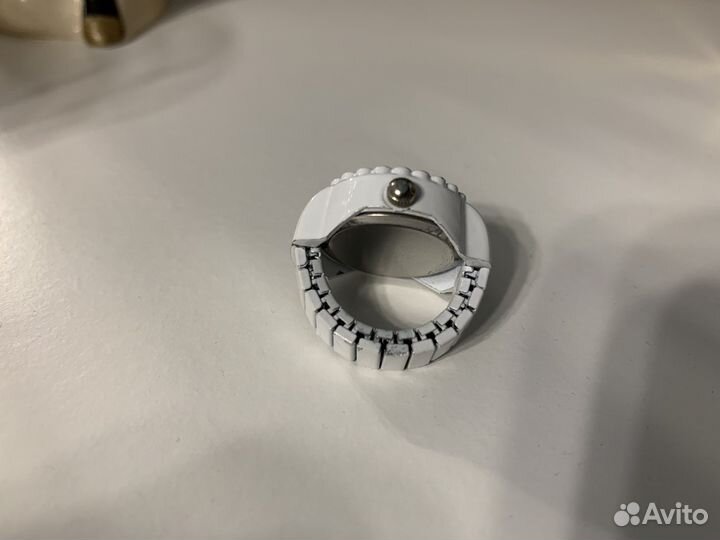 Часы -кольцо