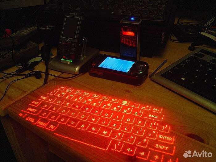 Лазерная проекционная клавиатура