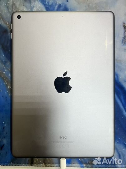 Apple iPad 6 поколения 128 / 32 gb wi-fi