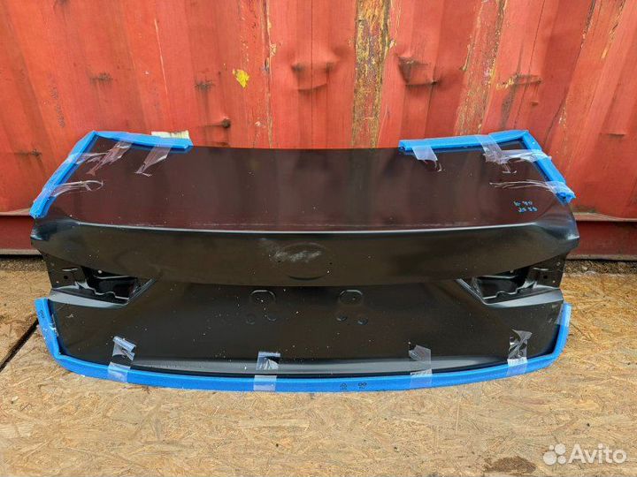 Крышка багажника Lexus IS 2013-2020